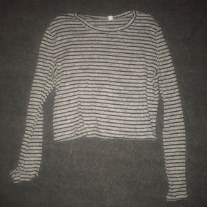Long sleeve crop top